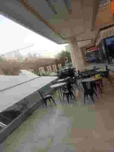 کنتاکی بار در باغ زرشک اصفهان