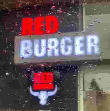 رد برگر در ارم شیراز