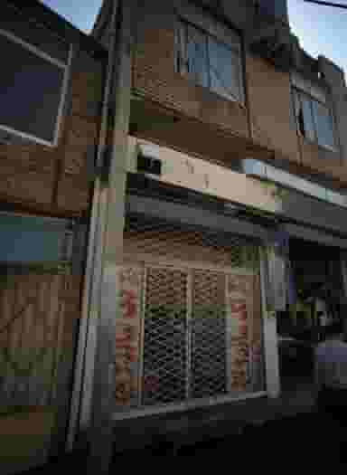 تک ساندویچ در عیدگاه مشهد