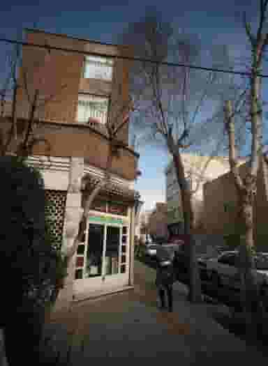 فروشگاه فخر در آشتیانی تهران