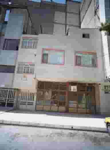 کارگاه مصنوعات چوبی در هنرور مشهد