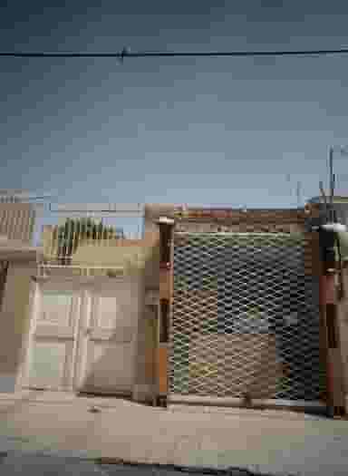 کارگاه صنایع چوبی در ولیعصر مشهد