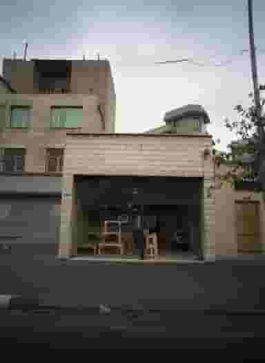 کارگاه تولیدی وسایل چوبی در دروازه شمیران تهران