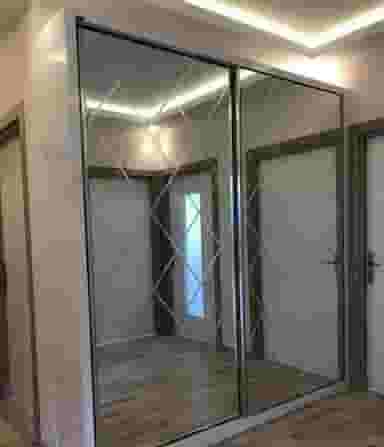 شیشه و آینه سبحان در دریاچه شهدای خلیج فارس تهران