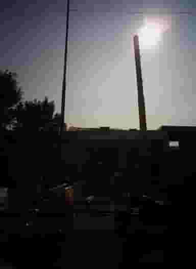 ضایعاتی در باغ آذری تهران