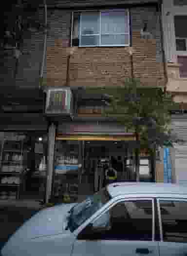 فروشگاه لوازم ورزشی در ولیعصر شمالی تهران