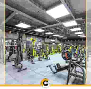 فروشگاه ورزشی کربن در معالی آباد شیراز