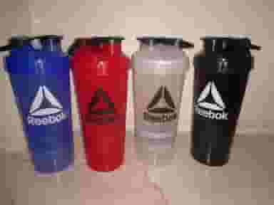 فروشگاه ورزشی رهبر در خاک سفید تهران