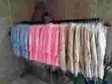 تولیدی پوشاک ایده آل با مدیریت آقای ستاری و خانم ستاری در شهید رجایی تهران