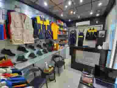 تولیدی لباس کار نیک در بازار تهران