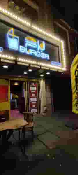 برگر فور در پاسداران تهران