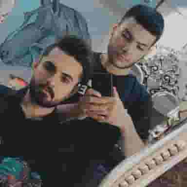 بهترین آموزشگاه پیرایش مردانه تبریز (هنرمو) در سیابان تبریز