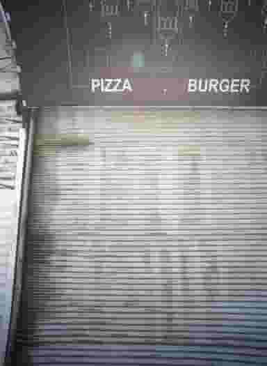 پیتزا برگر در سرتخت تهران