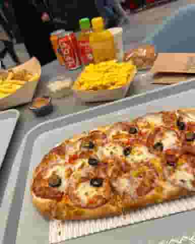 پیتزا پرپروک در ولنجک تهران