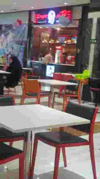 فست فود زینگر در کاشانک تهران