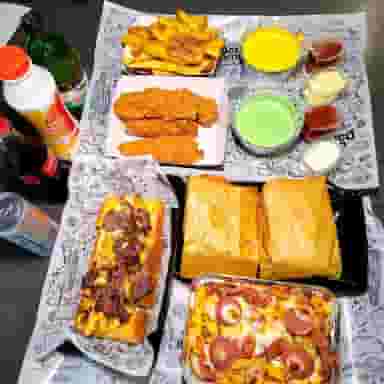 دیب دمینی پاسداران در حسین آباد تهران