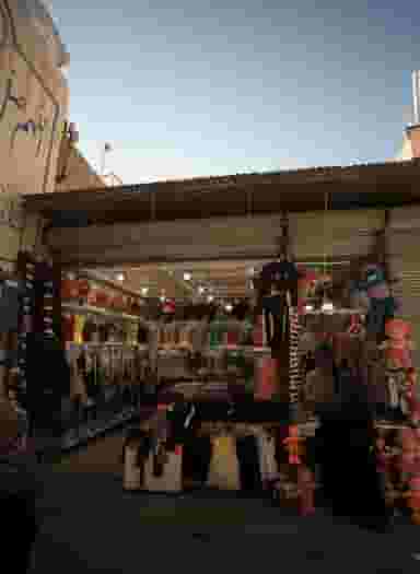 فروشگاه پوشاک در بالا خیابان مشهد