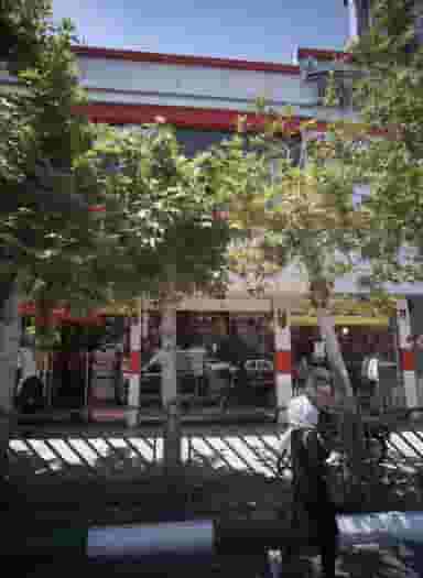 فروشگاه پوشاک در آزادشهر مشهد