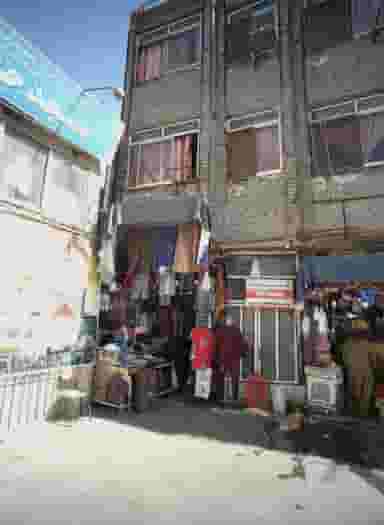 فروشگاه پوشاک در بالا خیابان مشهد