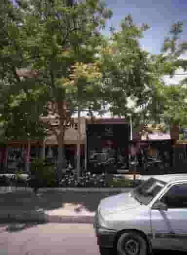 فروشگاه لباس مردانه وایت در آزادشهر مشهد