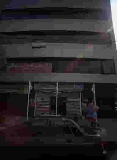 دکتر داریوش دائر در پاسداران تهران