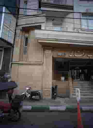 دکتر محمد نبوی در قلهک تهران