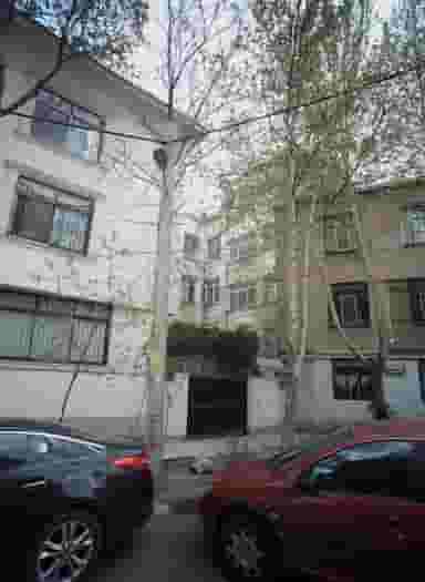 دکتر زهرا زاهدی در داراباد تهران