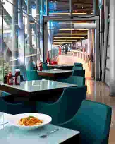 رستوران ملل در گاندی تهران