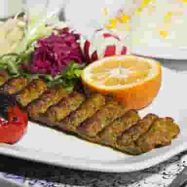 رستوران دالون دراز در فاطمی تهران