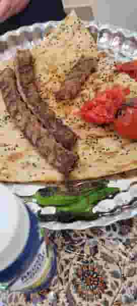 رستوران حکیم در بازار اصفهان