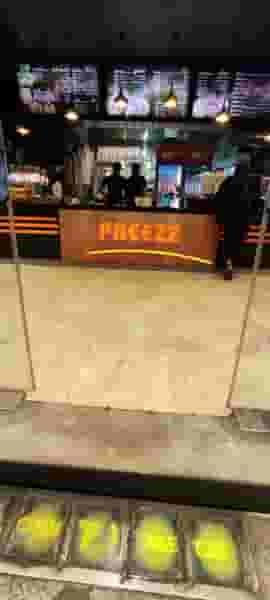 فست فود پاییز در صادقیه تهران