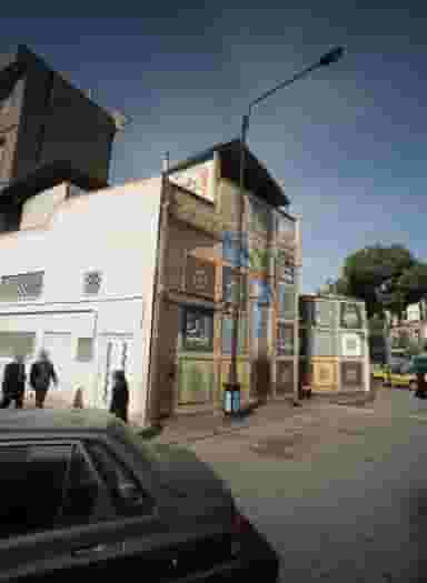 رستوران در پایین خیابان مشهد