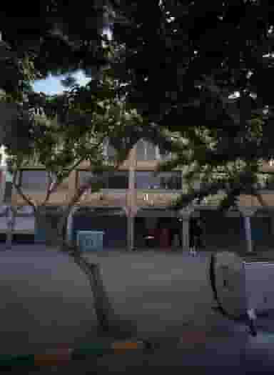 مجموعه رستوران قصر العماره در پایین خیابان مشهد