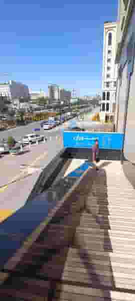 رستوران حیات شرق در پایین خیابان مشهد