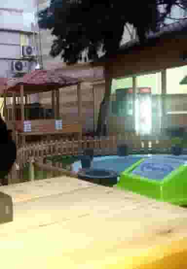 بوفه بیمارستان مصطفی خمینی در دانشگاه تهران 