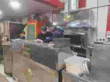 کباب ساطوری سنتی بناب آذربایجان عمو حسن در تهرانپارس غربی تهران