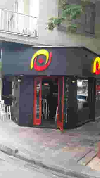 کافه برگر ن در سنایی تهران