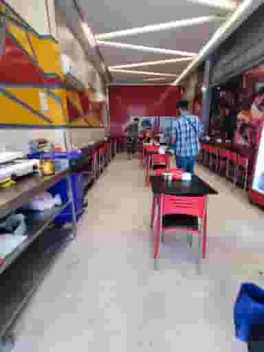 پیتزا کباب ترکی هایلار در جمالزاده تهران