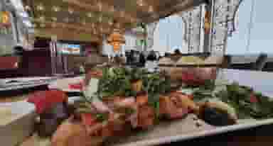 رستوران باب البحر در دریاچه شهدای خلیج فارس 