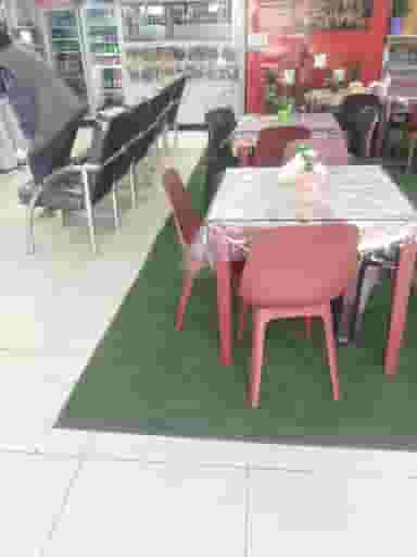 رستوران و بیرون بر هلنا کوی یاس شیراز