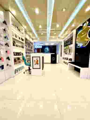 اپل استور آقایی در سجاد شهر مشهد