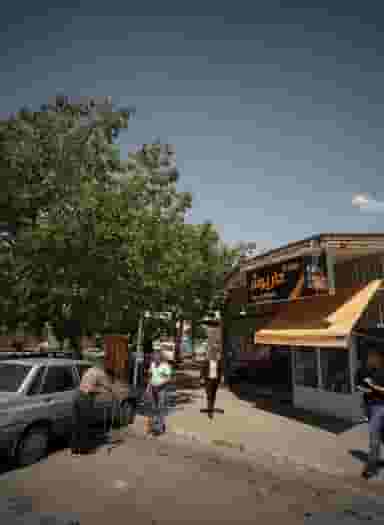 موبایل فروشی همراه داریوش در محمد آباد مشهد