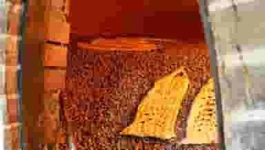 نان سنگک رضوی اصفهان در قلعه طبره اصفهان