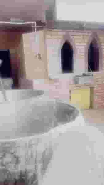 نانوایی سنگک ولیعصر در جهان شهر کرج