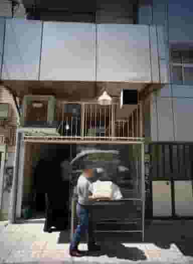 نانوایی در مشیریه تهران