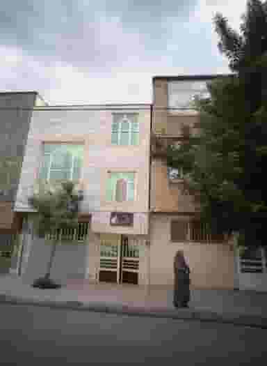 مزون فروهر در کشاورز مشهد