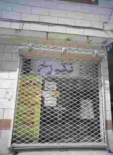 تک رخ در بهمن مشهد