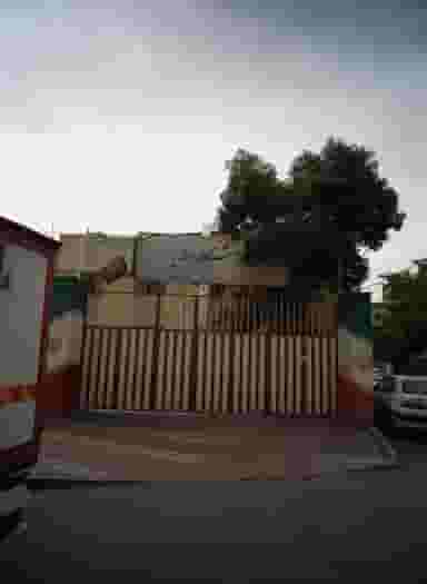 دبستان دخترانه در شهید کاظمی تهران