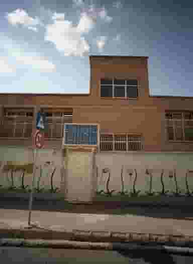 مدرسه راهنمایی دخترانه دولتی نبوت در تهرانپارس غربی تهران