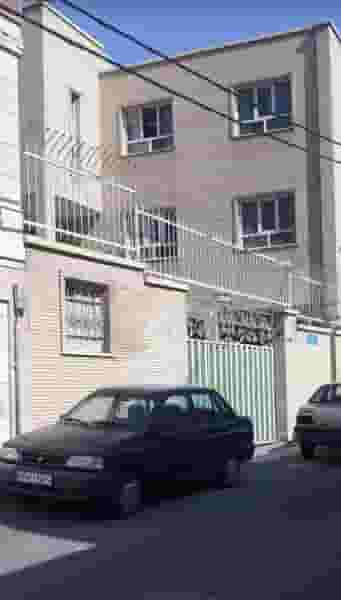 هنرستان دخترانه اسوه در نارمک جنوبی تهران